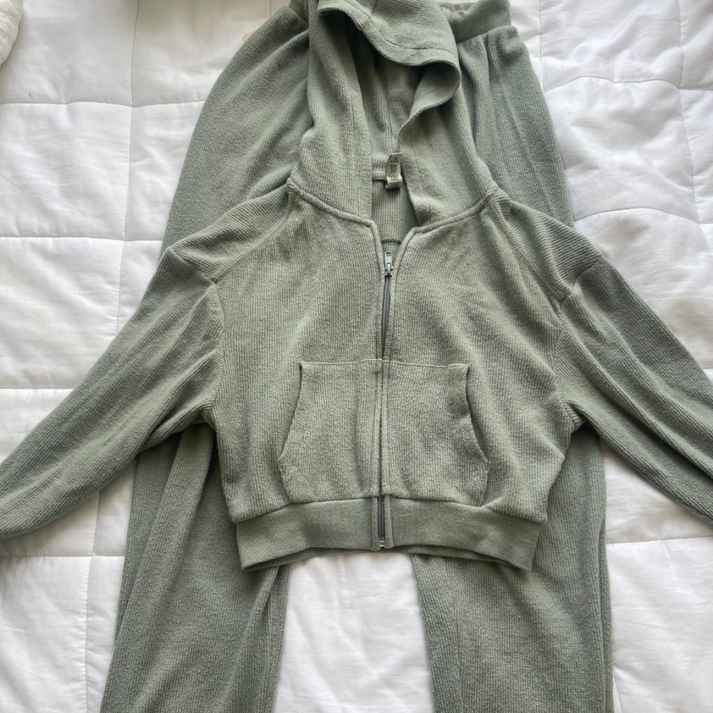 SKIMS Waffle Jogger Set